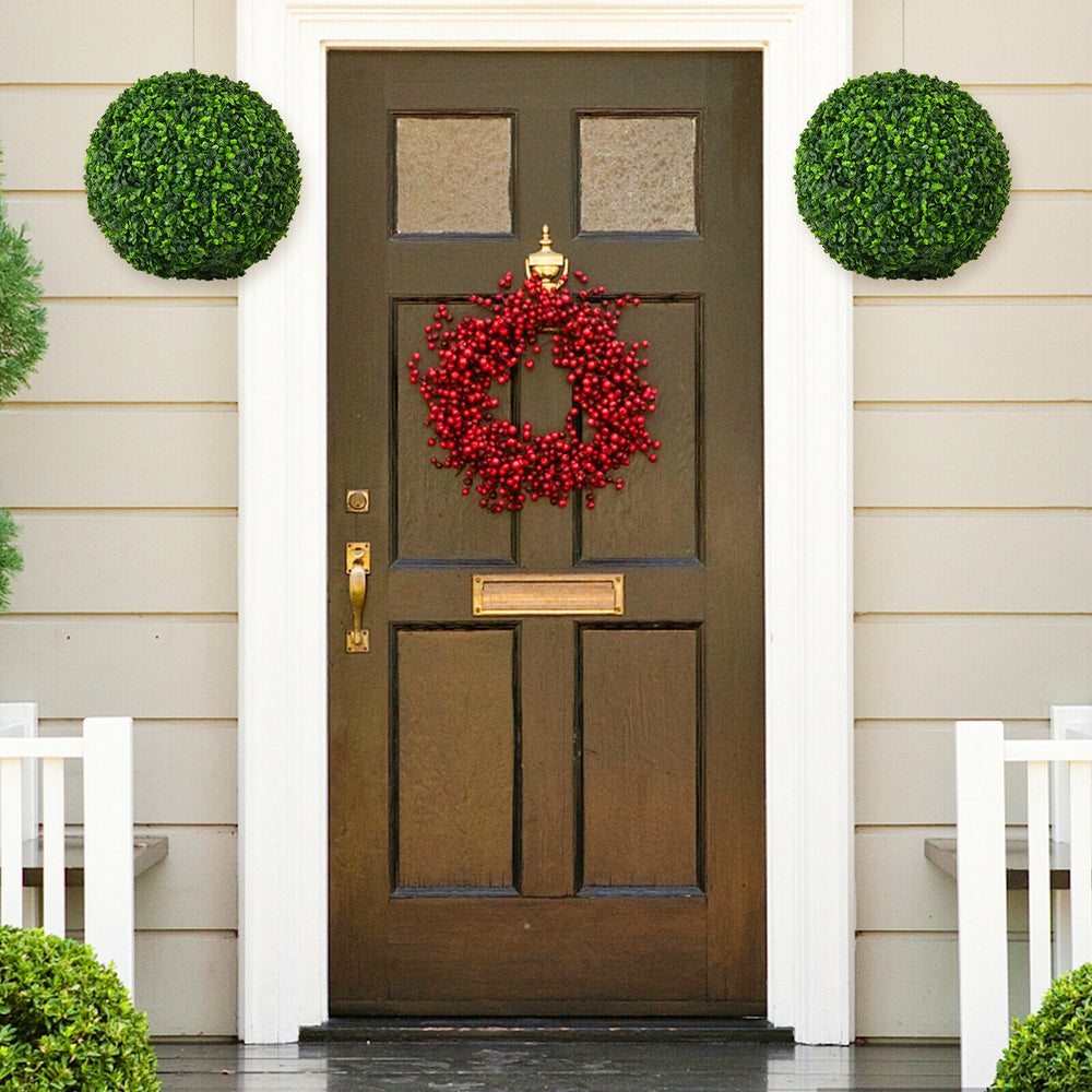 2 Pieces 15.7 Inch Artificial Boxwood Topiary Ball Tree Set - Gallery View 1 of 12