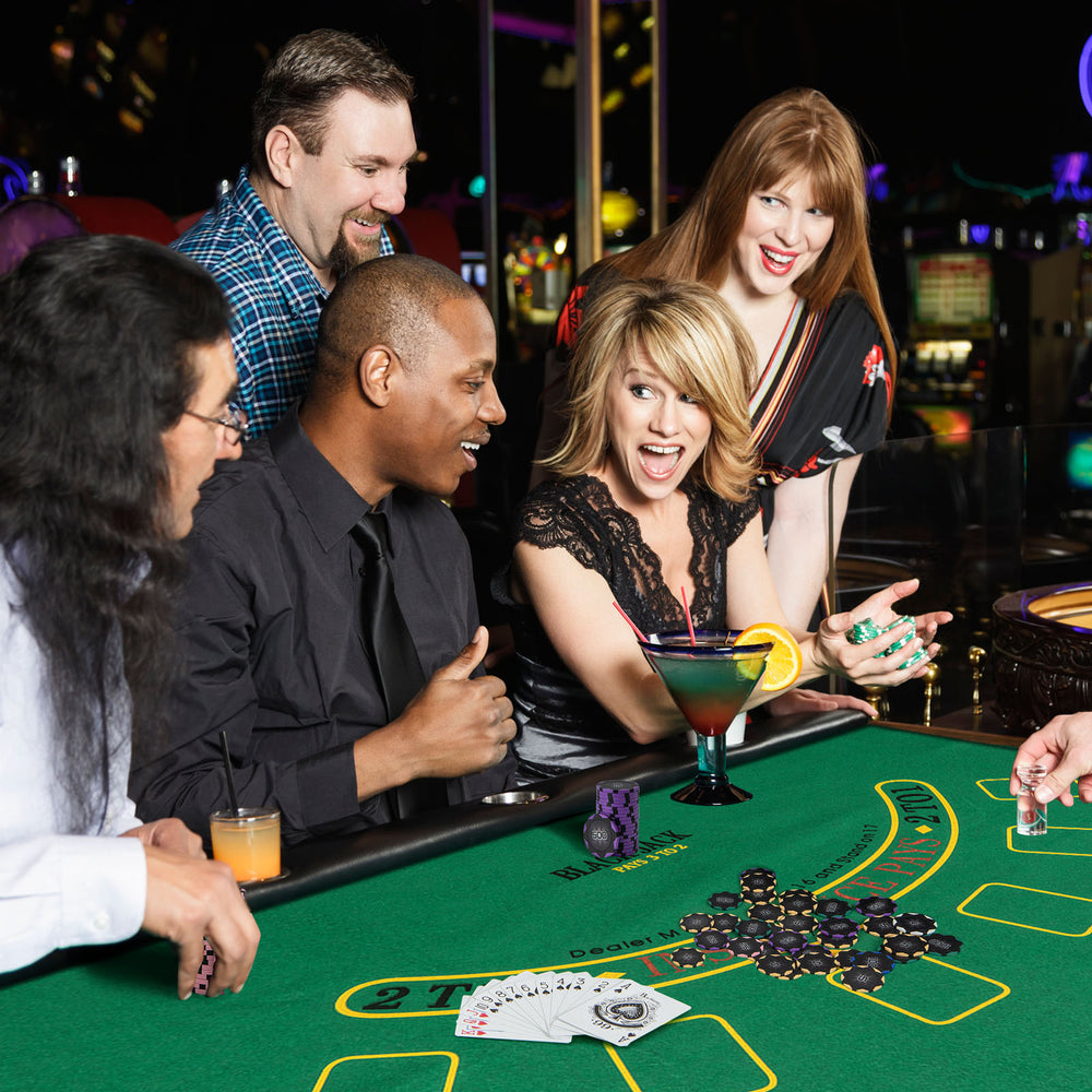 Poker felt mat from the 600-piece poker chip set, designed for a professional gaming experience with chips and cards.