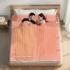 Machine Washable Electric Bed Warmer with Dual Controller 9 Heat Setting and 9-Hour Auto Off and Overheat Protection-King Size - Gallery View 1 of 11