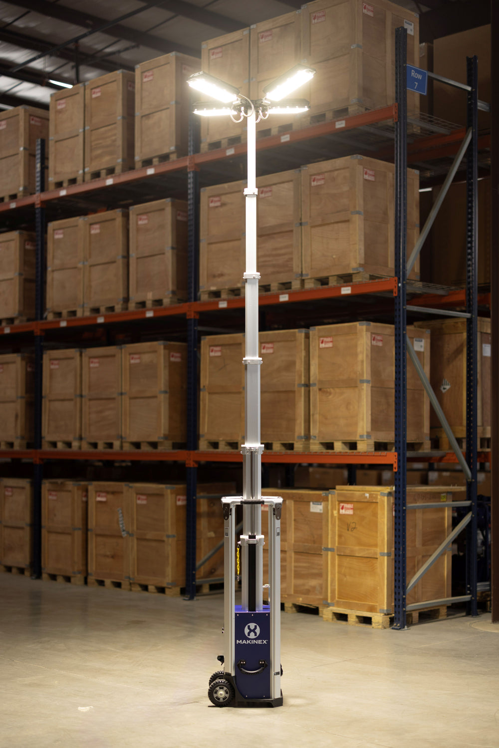 Makinex PLT-800 Sierra Light Tower 16 Ft. 112,000 Lumens 23,600 Sq. Ft Coverage New