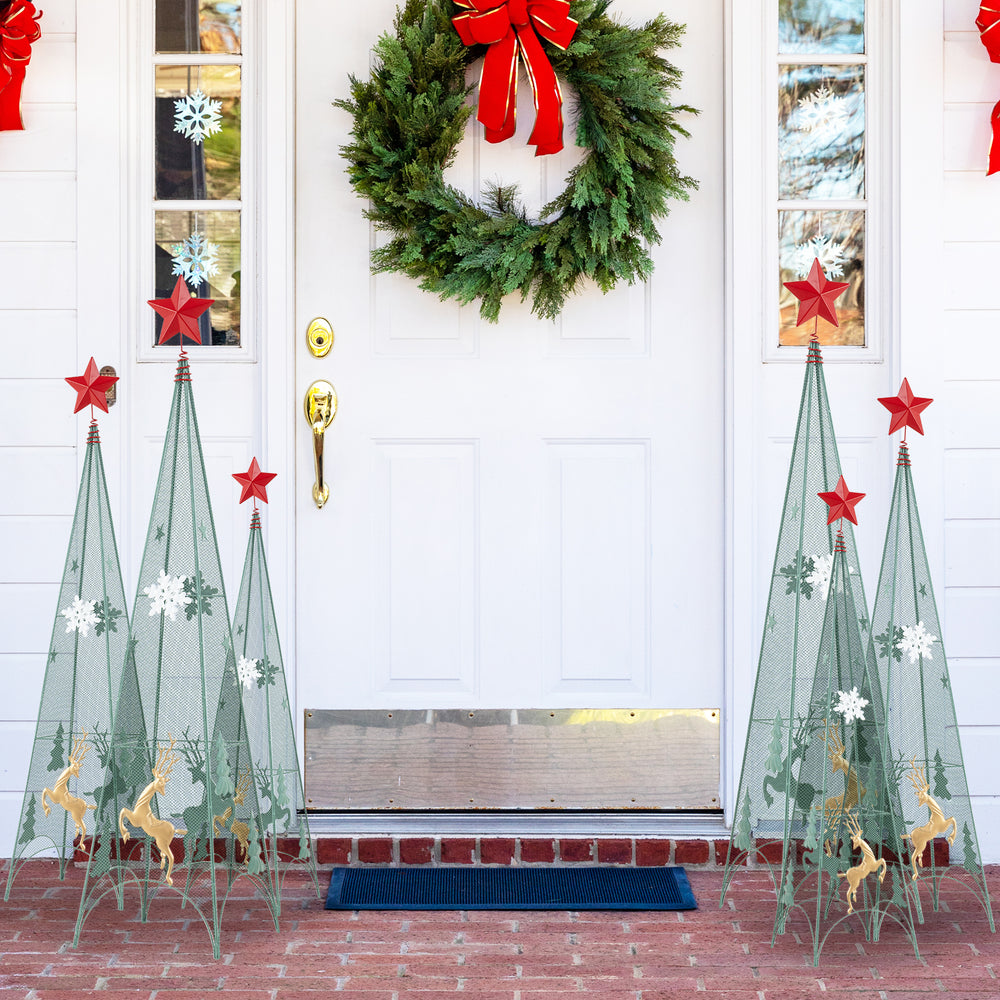 Set of three tower-shaped Christmas trees in metal, featuring removable star toppers and festive reindeer patterns for.