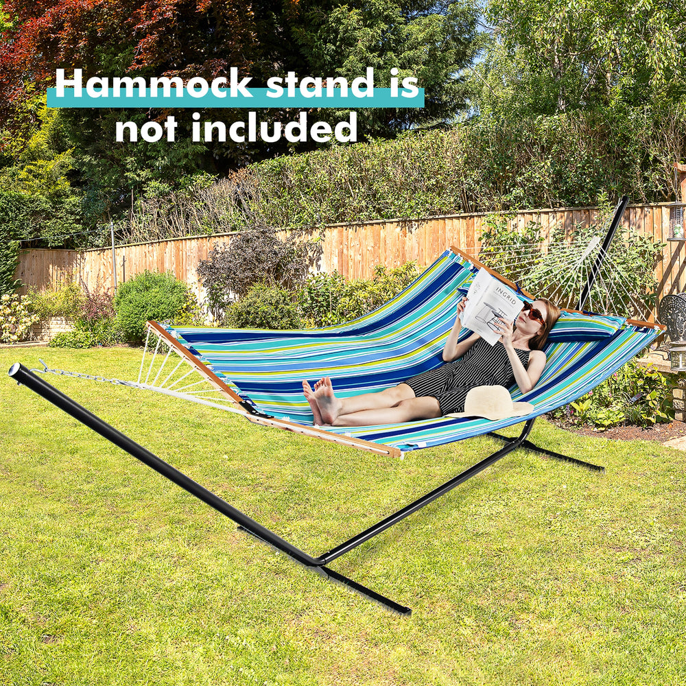 Foldable patio hammock with detachable pillow, made of durable polyester and curved beech wood, perfect for outdoor.