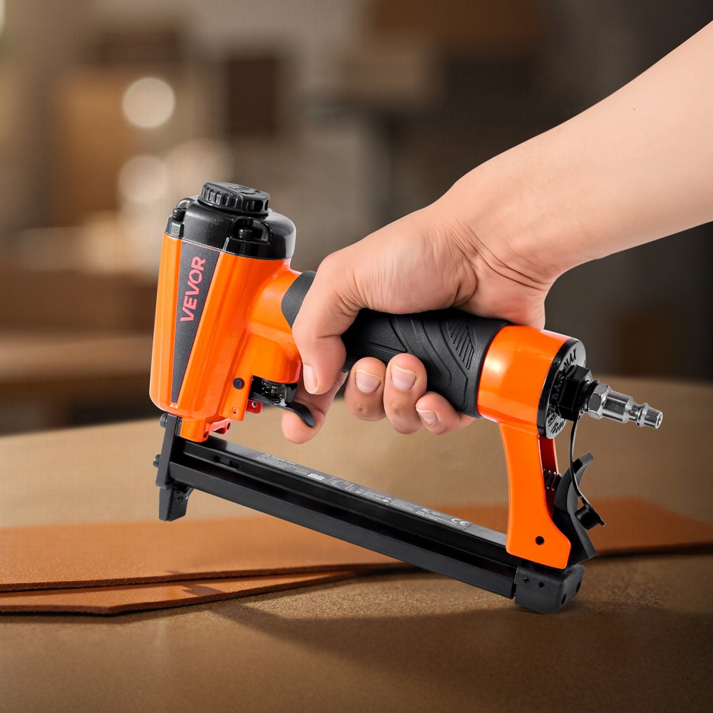 VEVOR Pneumatic Staple Gun, 21 Gauge Pneumatic Upholstery Stapler for 80 Series 1/2-inch Crown 1/4"-5/8" Length Staples, 70-110 PSI Air Staple Gun for Woodworking, Upholstering, Crafts, DIY Projects