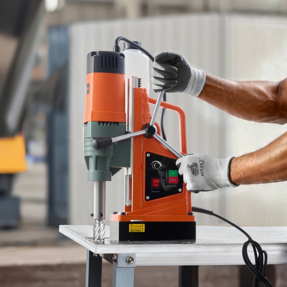 VEVOR Magnetic Drill, 1550W Motor 2 in Coring Diameter, 2922 lbf Magnetic Force, 0-550 RPM Variable Speed, Portable Electric Mag Drill Press Drilling Machine for Metal Surface, Home Improvement
