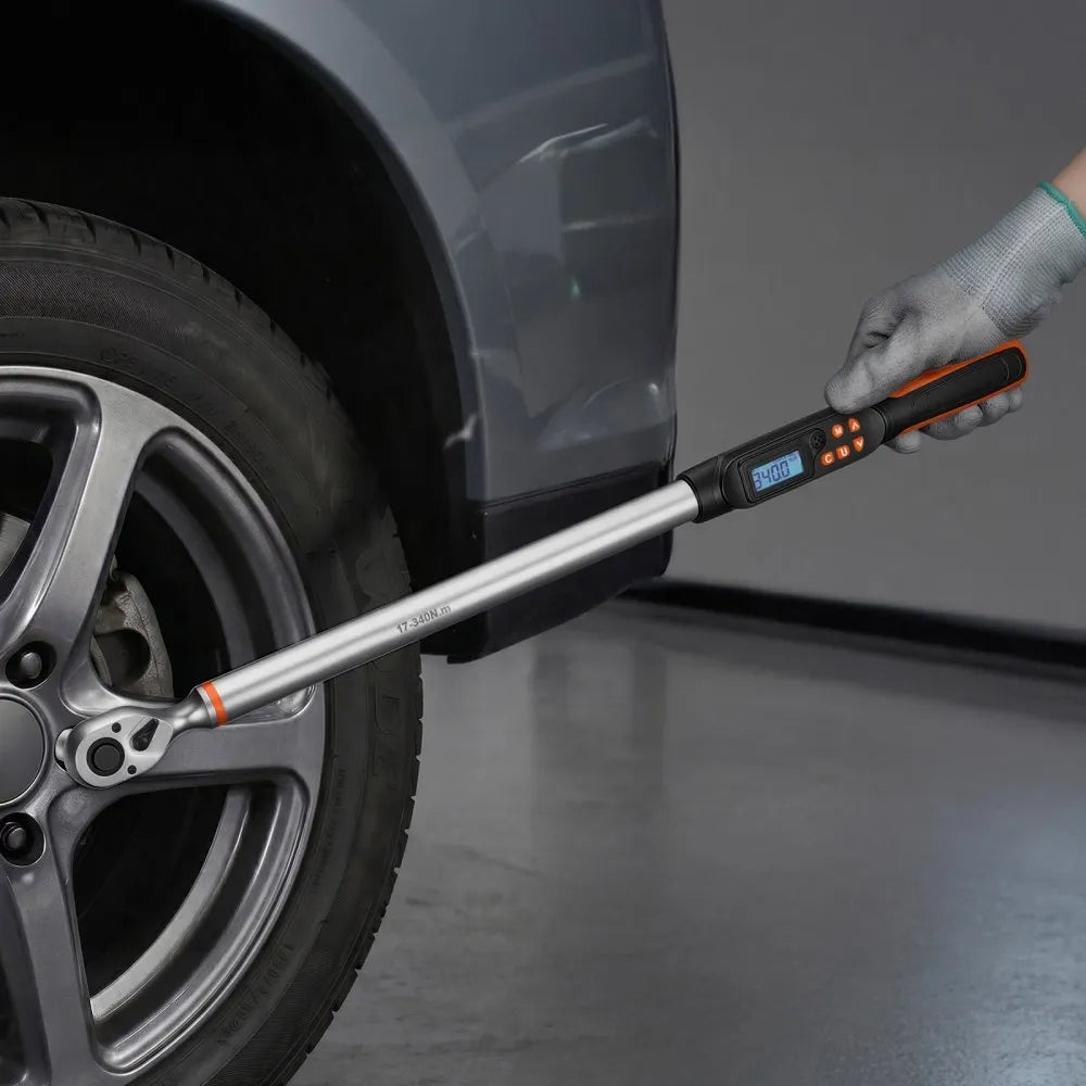 VEVOR Torque Wrench Set 1/2" Drive Digital Torque Wrench 4 Display Units, ±2% Accuracy, LCD Screen, with Buzzer and LED Indicator, with Sockets, Extension Bar, Adapter, for Automotive Repair
