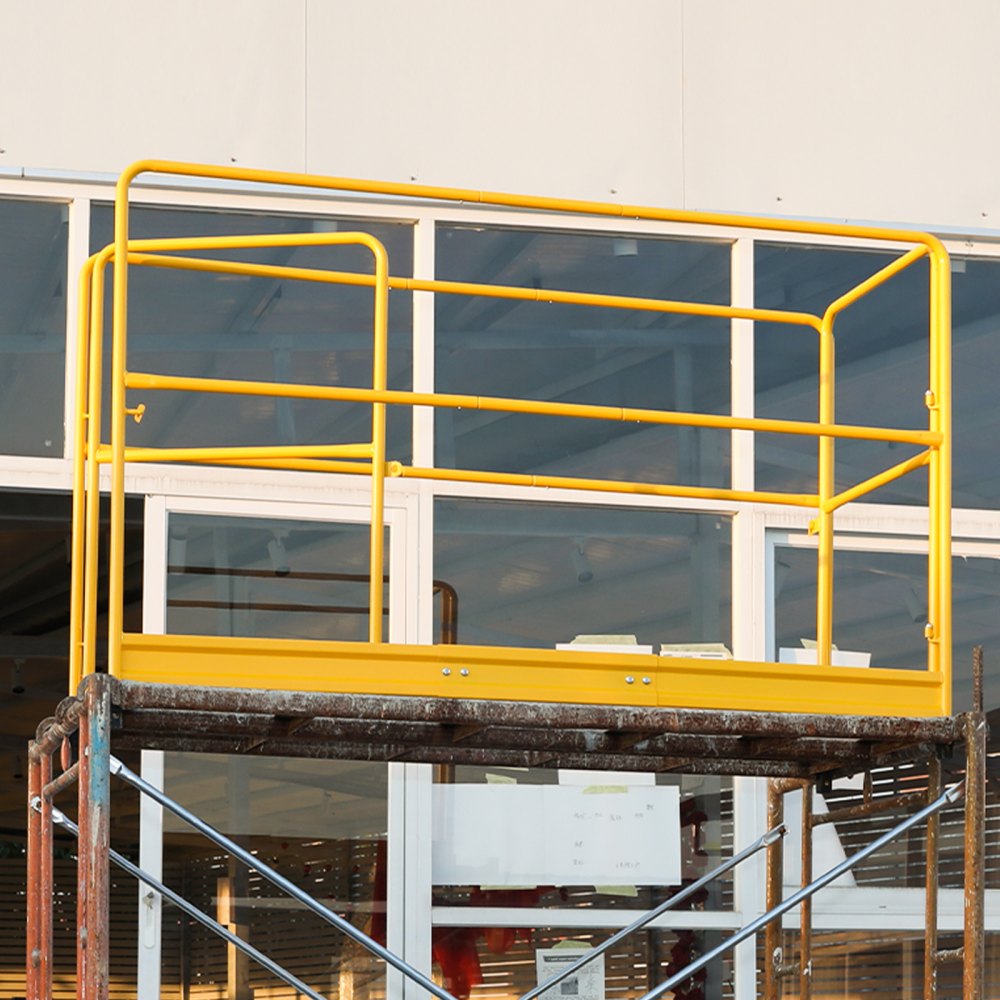 VEVOR 6 Foot Scaffolding Safety Guardrail, Rustproof Solid Carbon Steel Scaffold Guard Rail of 55.4 lbs Load Capacity, Baker Style Metal Guardrails Accessory System for Scaffolding Platform, Yellow