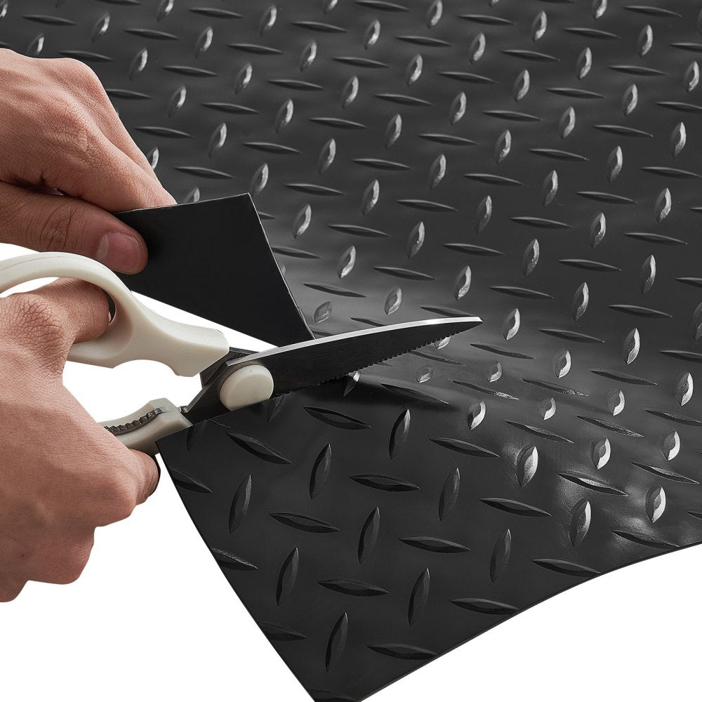 VEVOR Garage Floor Roll, 7.5 x 20 ft Garage Flooring Mat, 2.2 mm Thickened PVC Diamond Plate Floor Protector Mat with Double-sided Tape, Non-Slip, Easy to Clean for Warehouse, Gyms, Trailer, Black