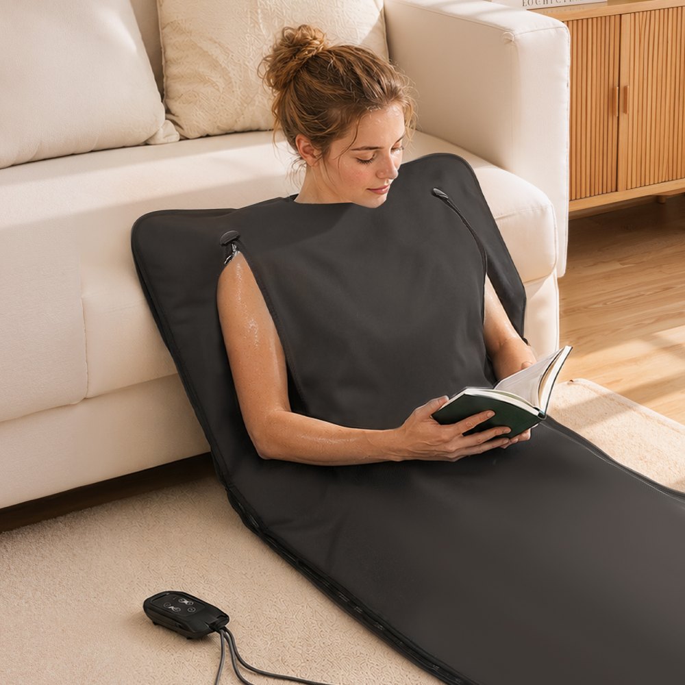 VEVOR Infrared Sauna Blanket with Armholes, 71 x 32 in Portable Sauna Bag, Even Heating for Home Detox & Relaxation, Temp Control & Timer, Lightweight Oxford Fabric Heating Wrap with Carry Bag, Black